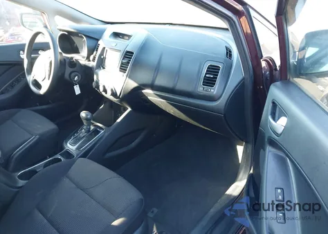 2018 Kia Forte Lx z USA, uszkodzony, nr VIN 3KPFK4A71JE282018